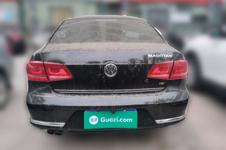 Used Volkswagen Magotan 2012 Revised Version 1.8TSI Leading Edition Rear