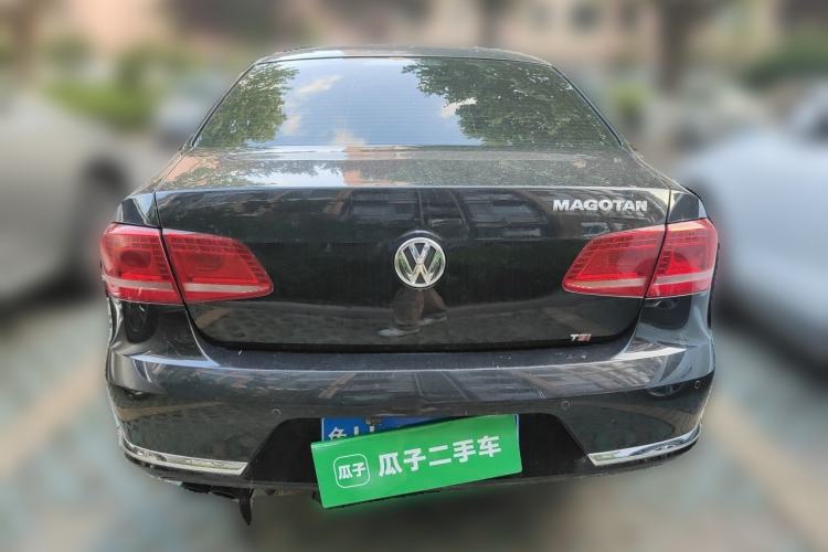 Used Volkswagen Magotan 2012 Revised 1.8TSI Luxury Version Rear