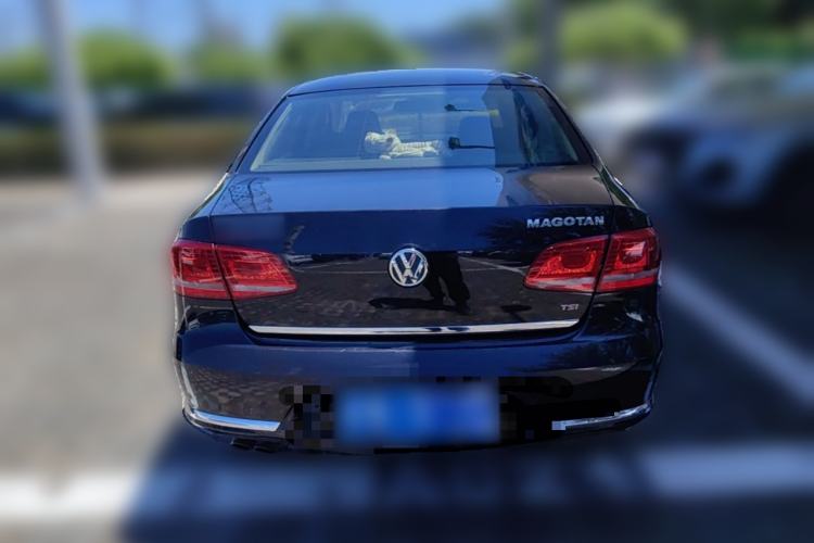 Used Volkswagen Magotan 2012 Facelift 2.0 TSI Prestige Model Rear