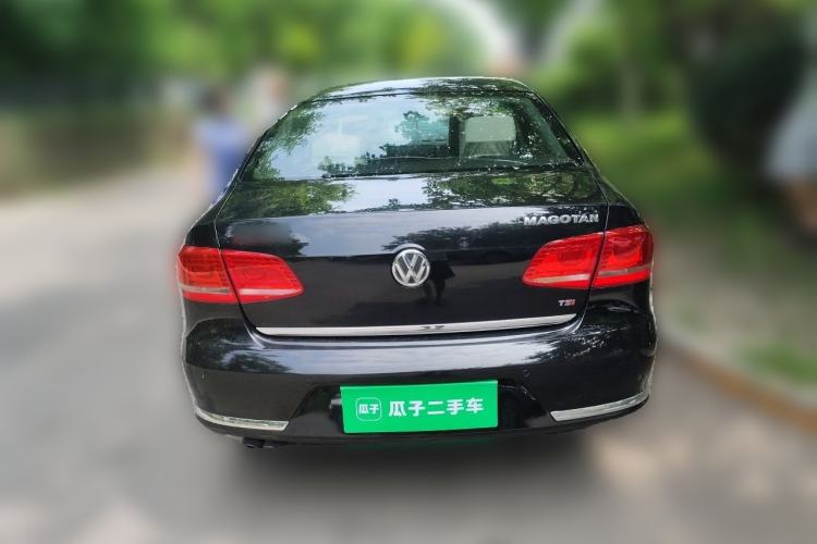 Used Volkswagen Magotan 2012 Revised 1.8TSI Luxury Version Rear