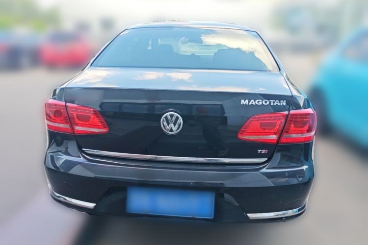 Used Volkswagen Magotan 2012 1.8TSI Luxury Model Rear