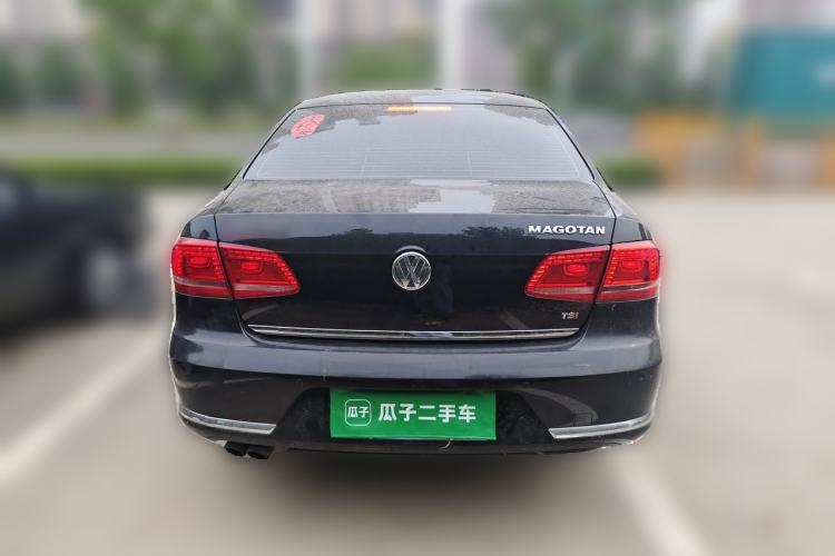 Used Volkswagen Magotan 2012 1.8TSI Prestige Model Rear
