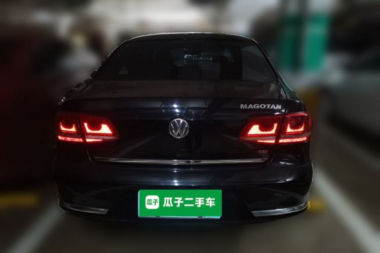 Used Volkswagen Magotan 2012 2.0 TSI Prestige Edition Rear
