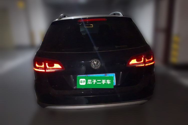 Used Volkswagen Magotan 2012 Travel Edition 2.0 TSI 4x4 Comfort Version Rear