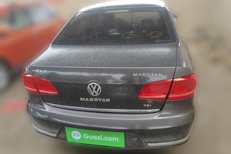 Used Volkswagen Magotan 2012 Revised 1.8TSI Luxury Version Rear