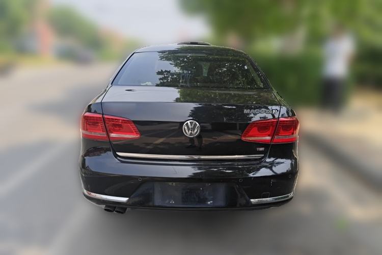 Used Volkswagen Magotan 2012 Facelift 2.0 TSI Prestige Model Rear