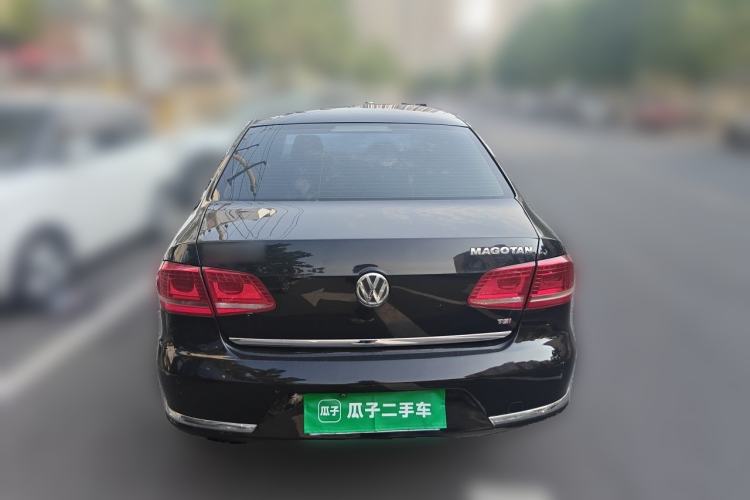 Used Volkswagen Magotan 2012 Revised 1.8TSI Luxury Version Rear