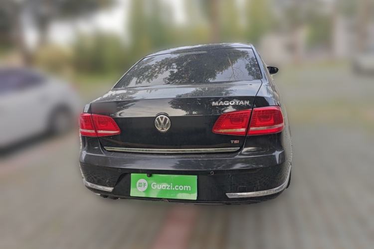 Used Volkswagen Magotan 2012 Revised 1.8TSI Luxury Version Rear