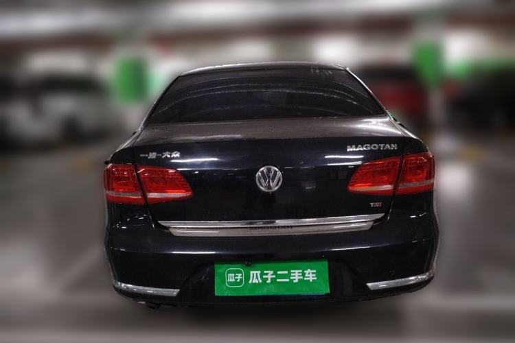 Used Volkswagen Magotan 2012 Revised 1.8TSI Luxury Version Rear