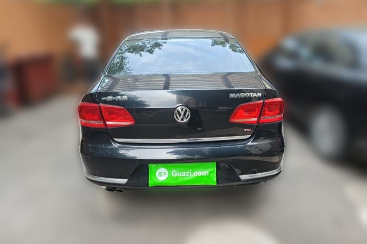 Used Volkswagen Magotan 2012 Revised 1.8TSI Luxury Version Rear