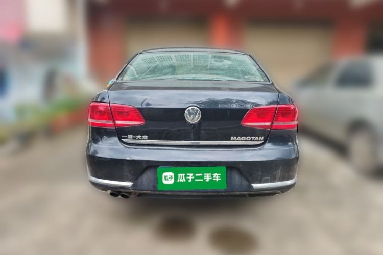 Used Volkswagen Magotan 2012 Revised 1.8TSI Luxury Version Rear