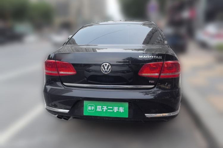 Used Volkswagen Magotan 2012 Revised 1.8TSI Luxury Version Rear