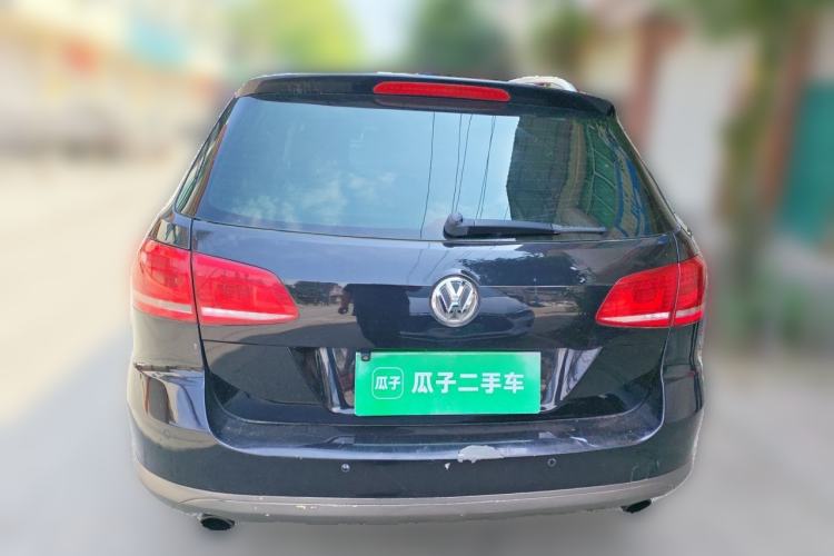Used Volkswagen Magotan 2012 Travel Edition 2.0 TSI Four-Wheel Drive Luxury Version Rear