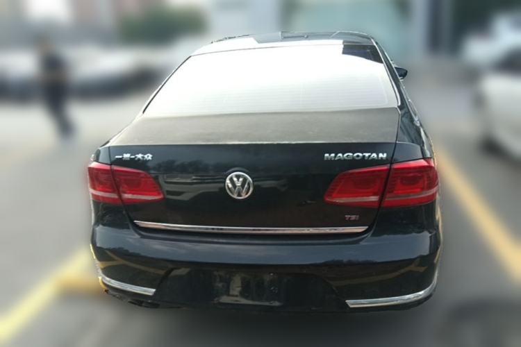 Used Volkswagen Magotan 2012 Facelift 2.0 TSI Prestige Model Rear