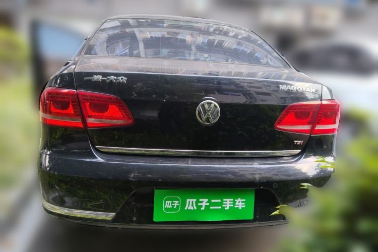 Used Volkswagen Magotan 2012 Facelift 1.8TSI Prestige Model Rear