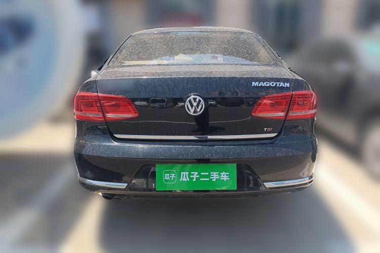 Used Volkswagen Magotan 2012 Revised 1.8TSI Luxury Version Rear