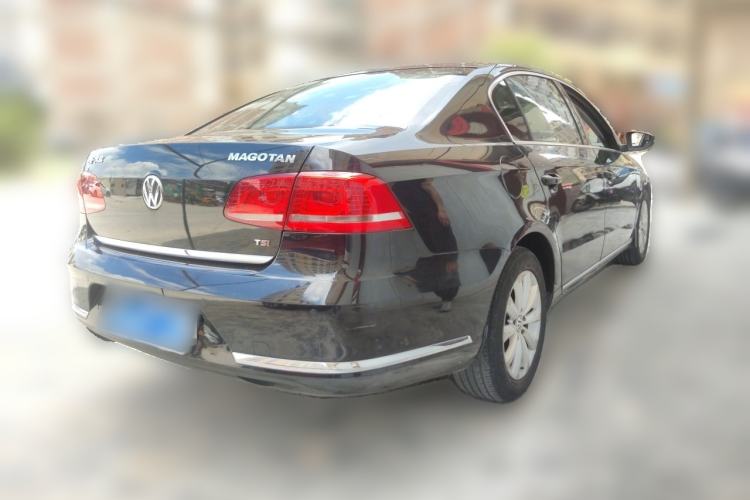Used Volkswagen Magotan 2012 Revised Version 1.8TSI Leading Edition Rear Right 45 Deg