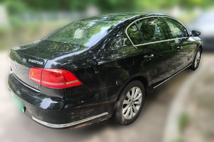 Used Volkswagen Magotan 2012 Revised 1.8TSI Luxury Version Rear Right 45 Deg