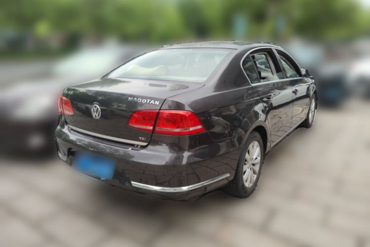 Used Volkswagen Magotan 2012 Revised 1.8TSI Luxury Version Rear Right 45 Deg