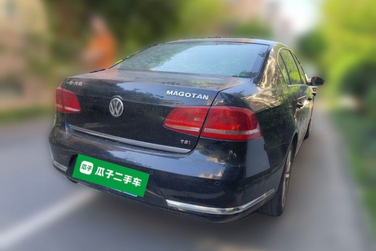 Used Volkswagen Magotan 2012 Facelift 1.8TSI Prestige Model Rear Right 45 Deg