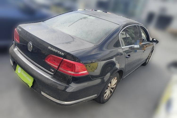 Used Volkswagen Magotan 2012 1.8TSI Luxury Model Rear Right 45 Deg