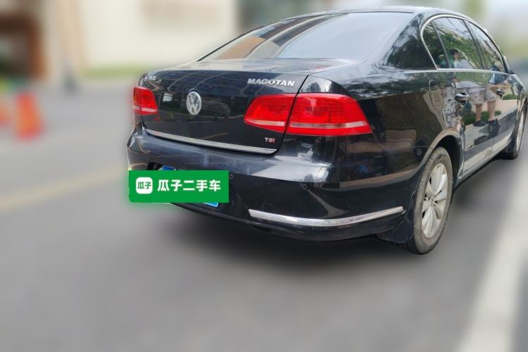 Used Volkswagen Magotan 2012 1.8TSI Luxury Model Rear Right 45 Deg