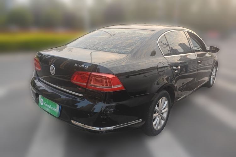 Used Volkswagen Magotan 2012 1.8TSI Luxury Model Rear Right 45 Deg