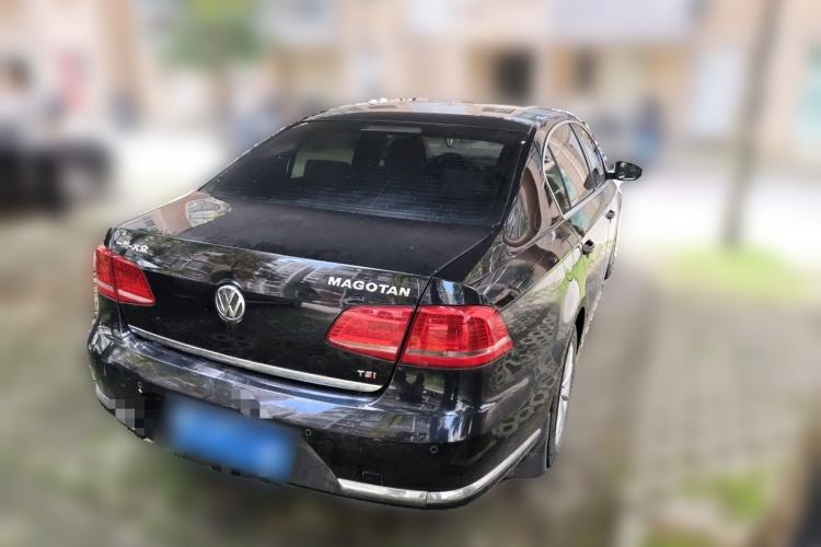 Used Volkswagen Magotan 2012 Revised Version 1.8TSI Leading Edition Rear Right 45 Deg