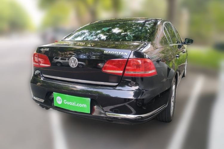 Used Volkswagen Magotan 2012 Revised Version 2.0 TSI Supreme Edition Rear Right 45 Deg