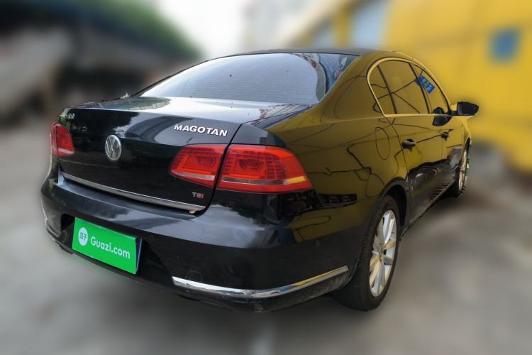 Used Volkswagen Magotan 2012 1.8TSI Prestige Model Rear Right 45 Deg