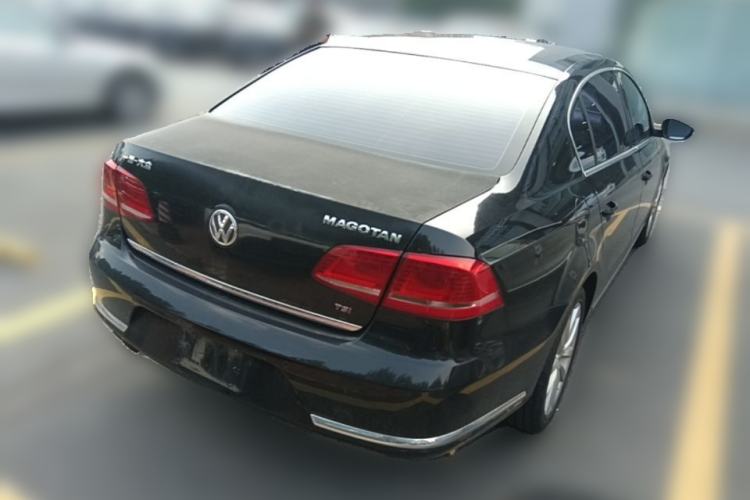 Used Volkswagen Magotan 2012 Facelift 2.0 TSI Prestige Model Rear Right 45 Deg