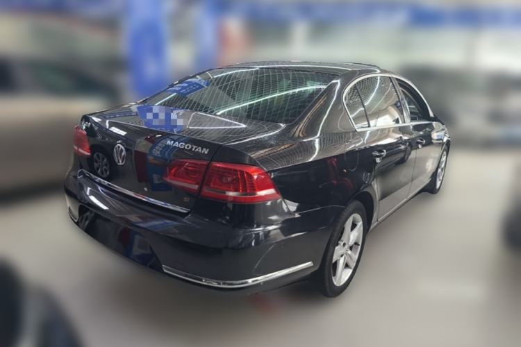 Used Volkswagen Magotan 2012 2.0 TSI Prestige Edition Rear Right 45 Deg