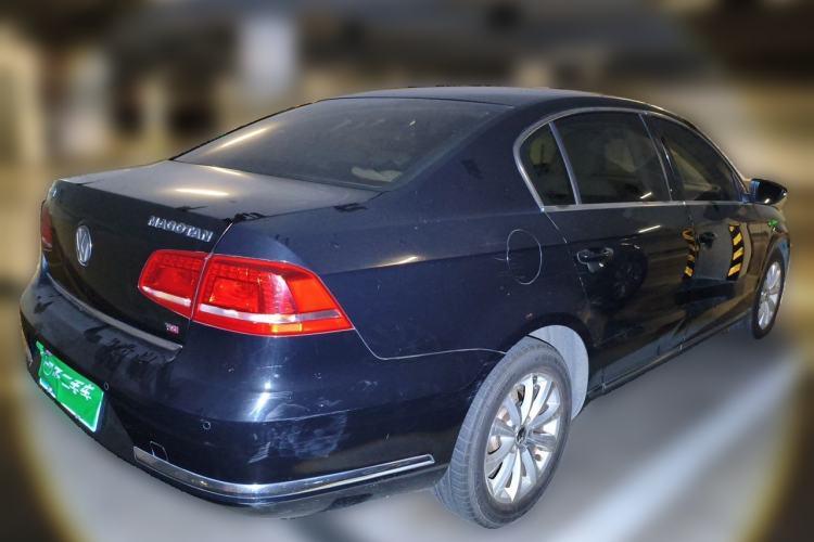Used Volkswagen Magotan 2012 Revised Version 1.8TSI Leading Edition Rear Right 45 Deg