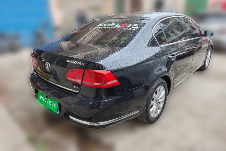 Used Volkswagen Magotan 2012 Revised Version 1.8TSI Leading Edition Rear Right 45 Deg