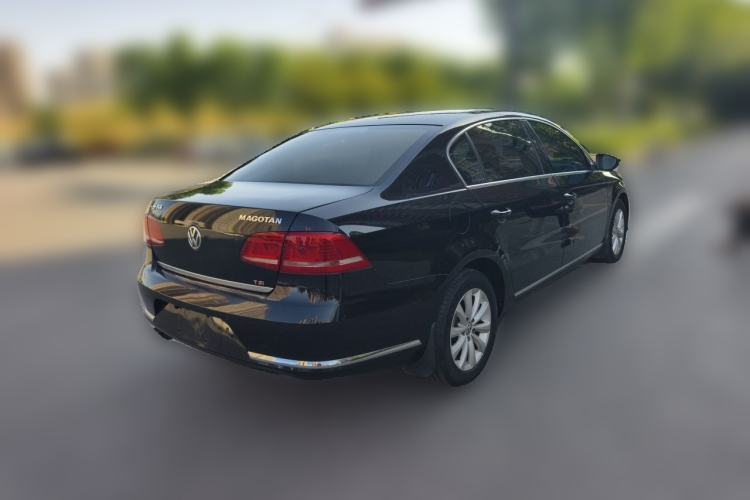 Used Volkswagen Magotan 2012 1.8TSI Luxury Model Rear Right 45 Deg