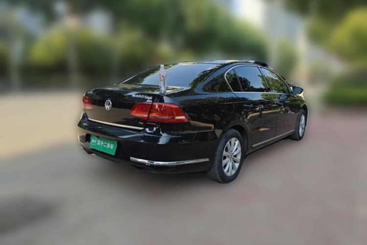 Used Volkswagen Magotan 2012 Revised Version 1.8TSI Leading Edition Rear Right 45 Deg