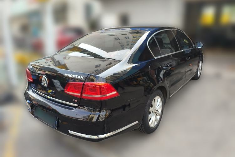 Used Volkswagen Magotan 2012 Revised 1.8TSI Luxury Version Rear Right 45 Deg