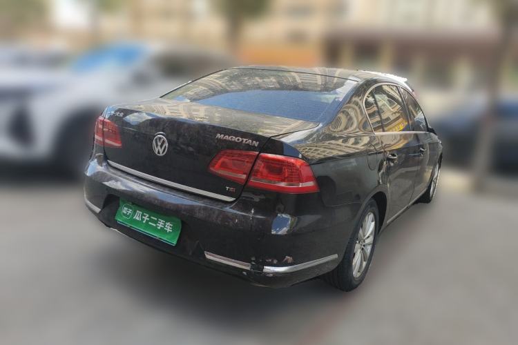 Used Volkswagen Magotan 2012 1.8TSI Luxury Model Rear Right 45 Deg