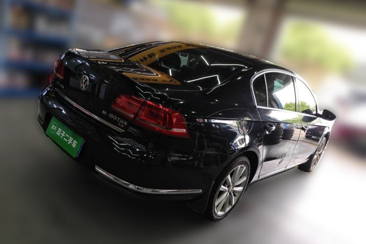 Used Volkswagen Magotan 2012 1.8TSI Prestige Model Rear Right 45 Deg