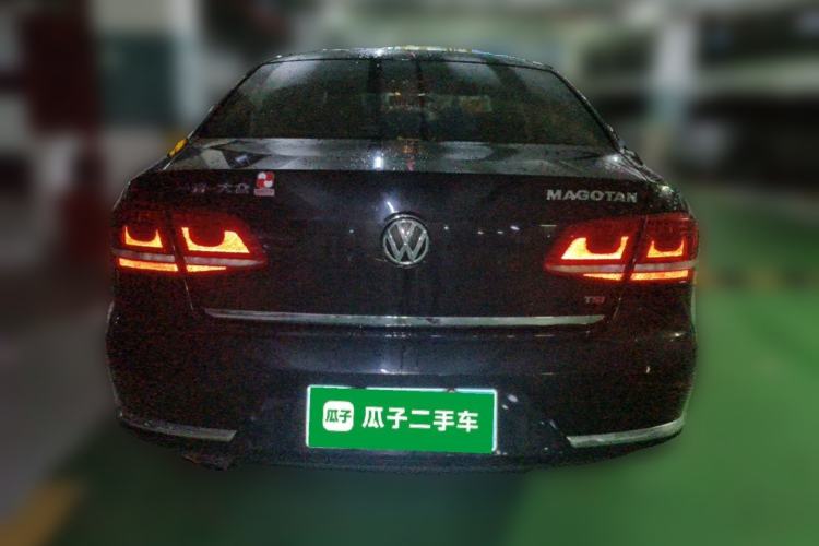 Used Volkswagen Magotan 2012 Revised 1.8TSI Luxury Version Rear