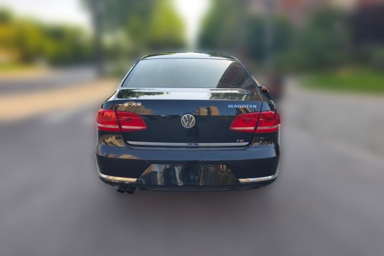 Used Volkswagen Magotan 2012 1.8TSI Luxury Model Rear