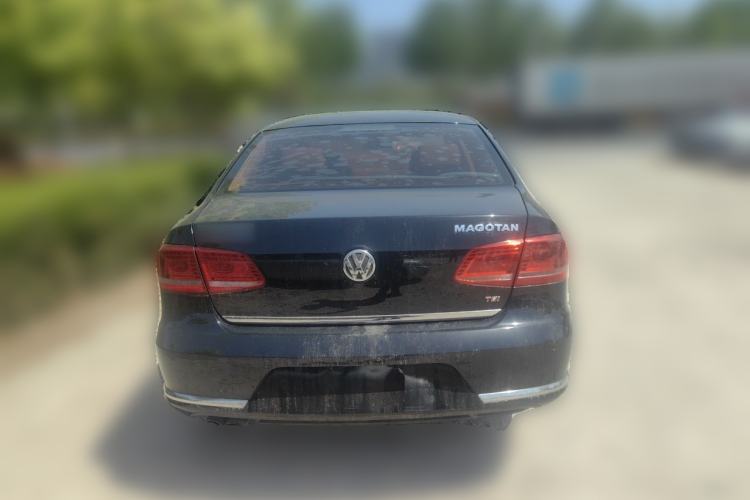 Used Volkswagen Magotan 2012 Facelift 2.0 TSI Prestige Model Rear