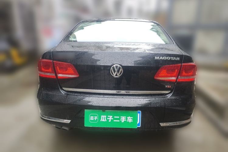 Used Volkswagen Magotan 2012 Revised 1.8TSI Luxury Version Rear