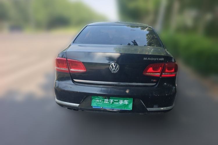 Used Volkswagen Magotan 2012 Revised 1.8TSI Luxury Version Rear