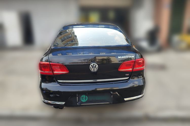 Used Volkswagen Magotan 2012 Revised 1.8TSI Luxury Version Rear