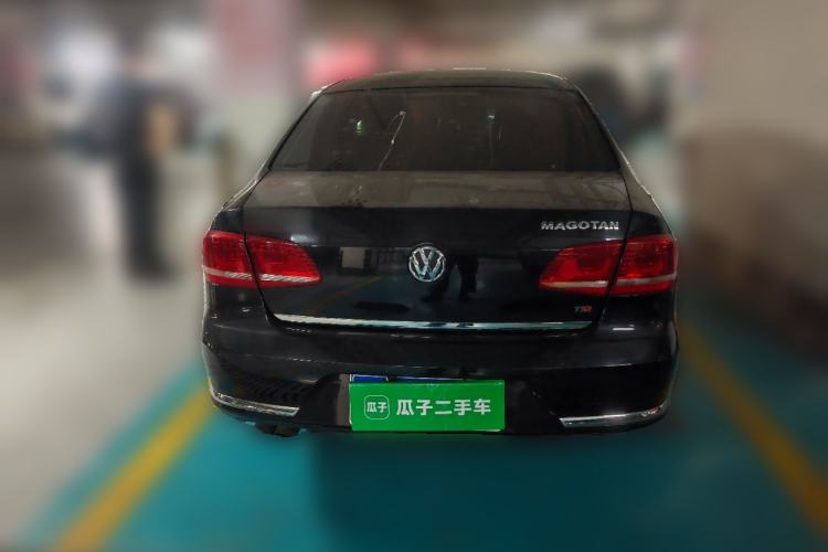 Used Volkswagen Magotan 2012 Revised 1.8TSI Luxury Version Rear
