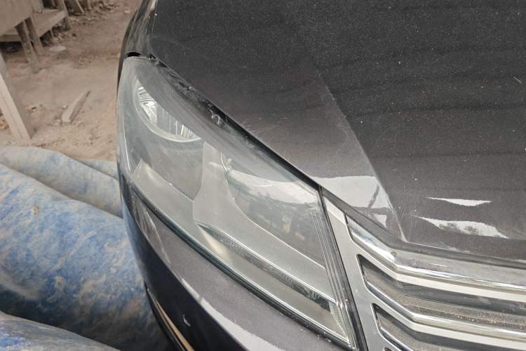 Used Volkswagen Magotan 2012 Revised Version 1.8TSI Leading Edition Right Front Headlight