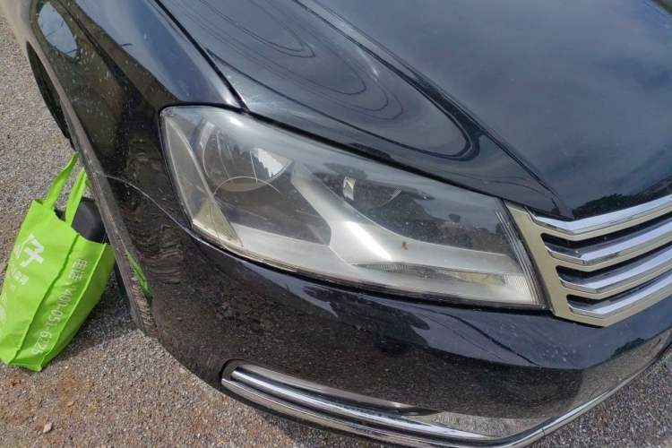 Used Volkswagen Magotan 2012 Revised Version 1.8TSI Leading Edition Right Front Headlight