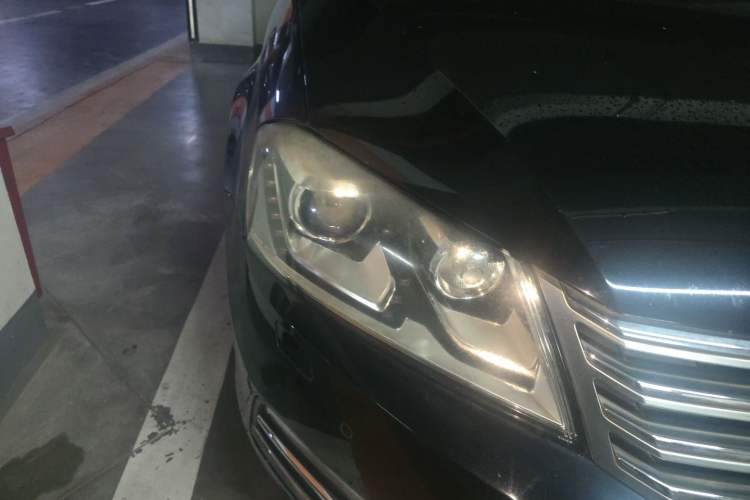 Used Volkswagen Magotan 2012 1.8TSI Luxury Model Right Front Headlight