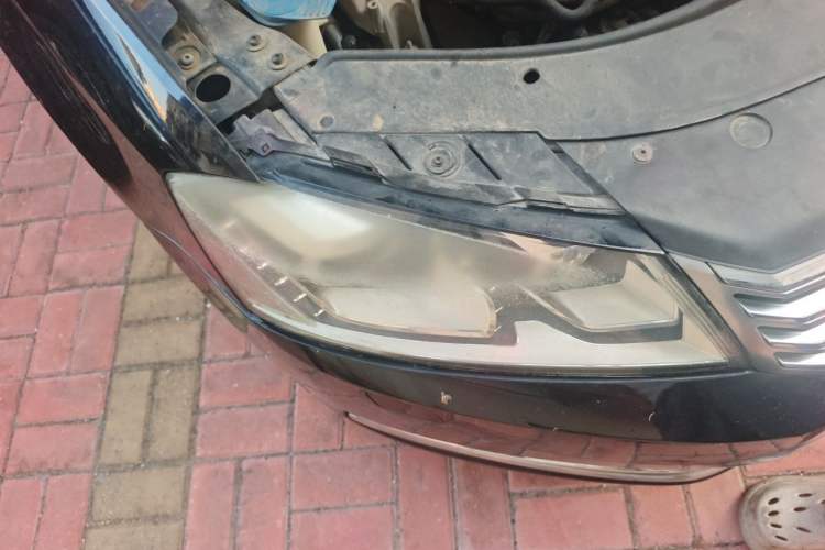 Used Volkswagen Magotan 2012 1.8TSI Prestige Model Right Front Headlight